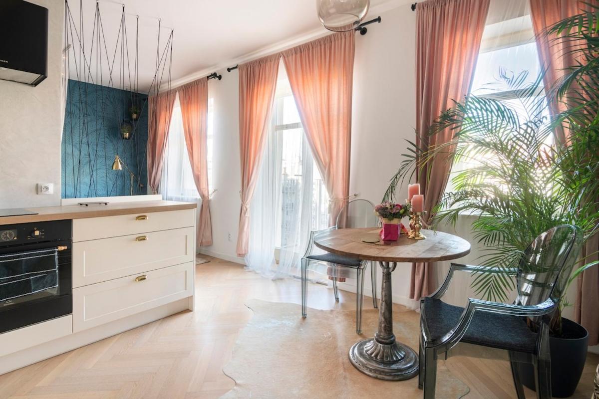 Romantic Designer Apartment Prague — Fotky 3